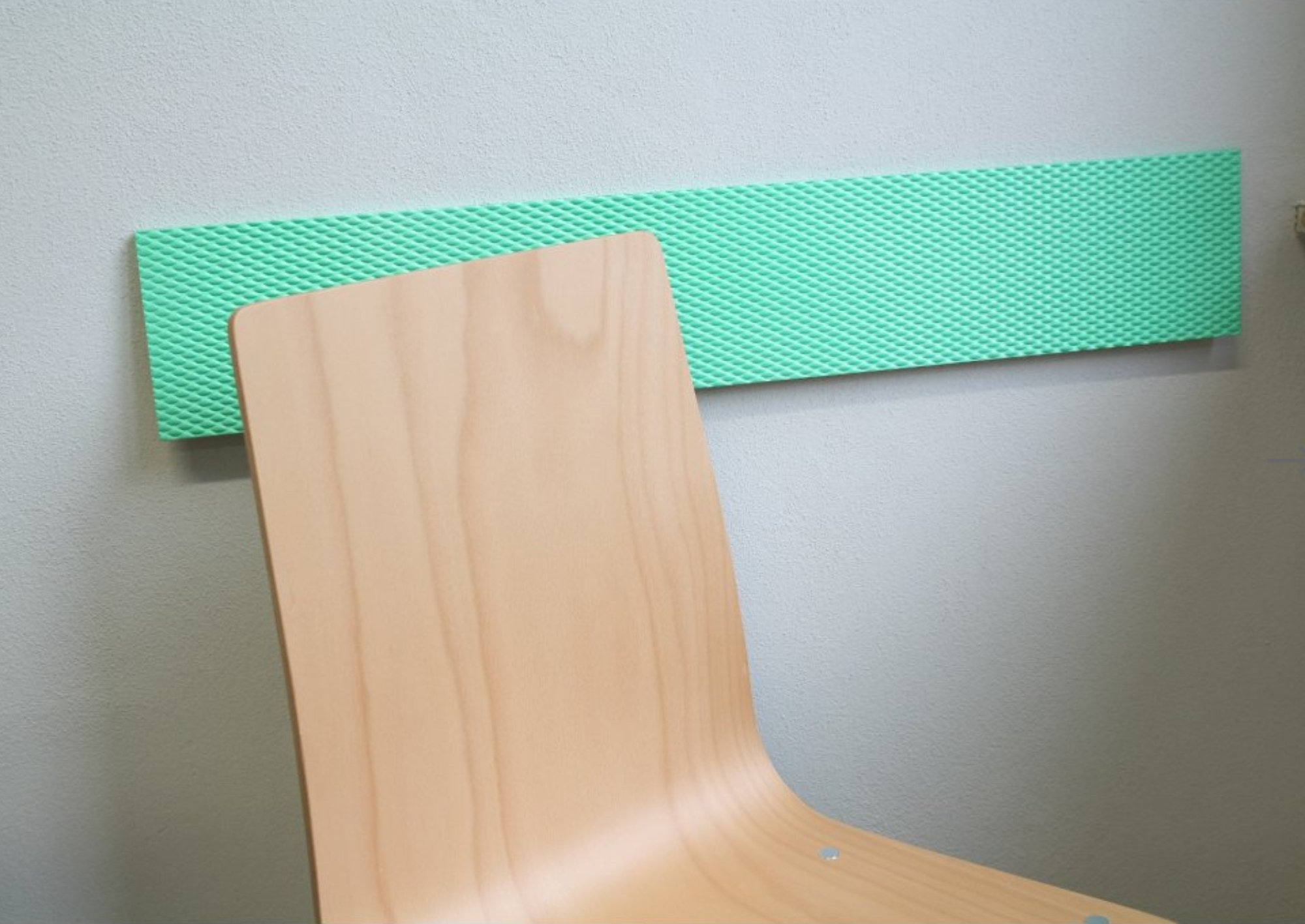 Ochranný pěnový pás na zeď 82 x 15 x 1cm